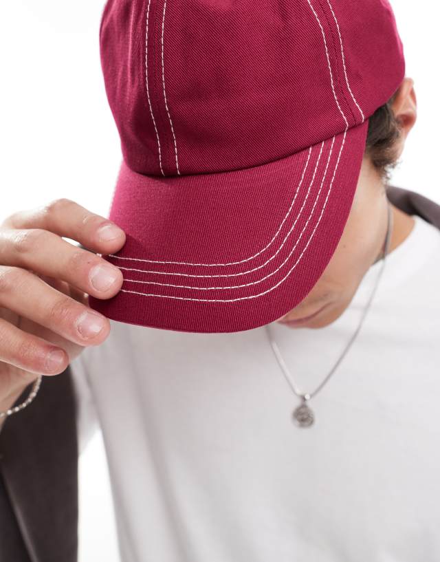 ASOS DESIGN - soft cap with contrast stitch in burgundy