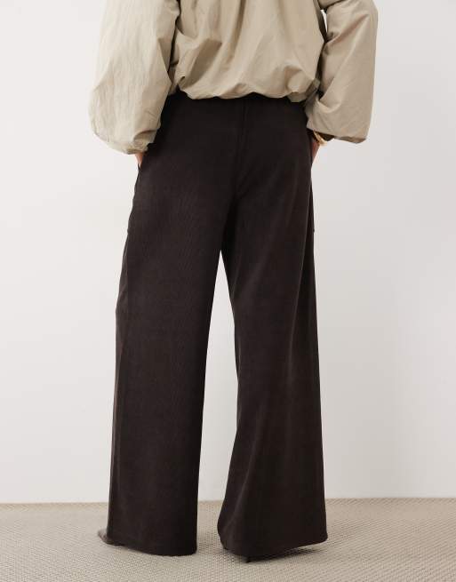 ASOS DESIGN soft cord wide leg trouser in chocolate, 5 of 5