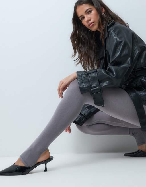 ASOS DESIGN soft seamless stirrup legging in gray, 2 of 5