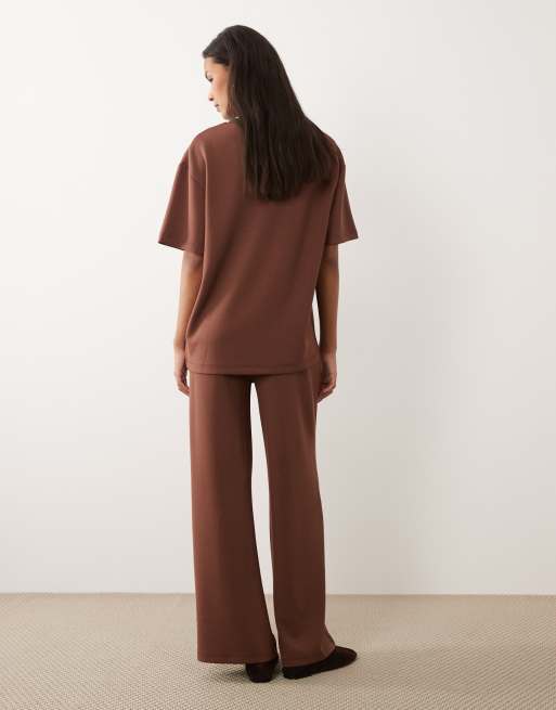 ASOS DESIGN soft touch cupro super wide leg jogger in chocolate, 4 of 5