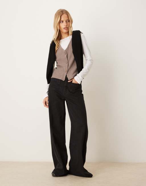ASOS DESIGN soft touch seam detail set in brown