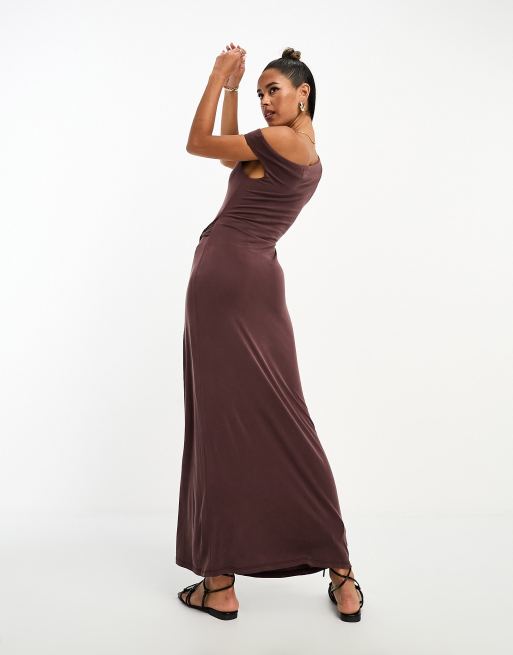 ASOS DESIGN soft touch twist front maxi dress with sarong detail in chocolate , 4 of 4