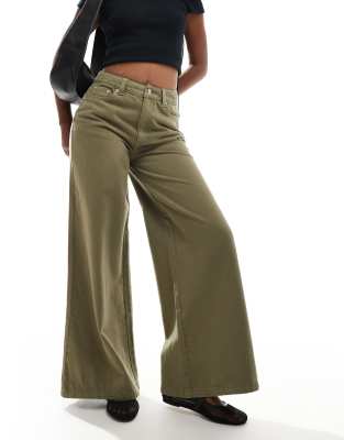 soft wide leg jeans in khaki-Brown