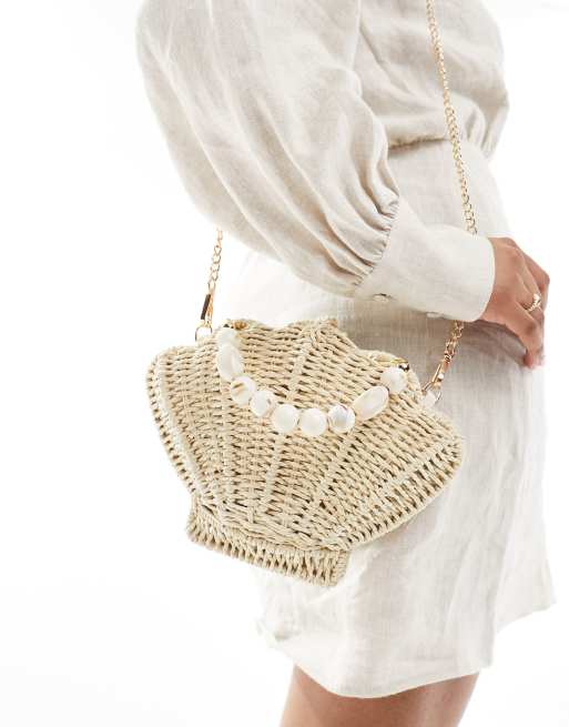ASOS DESIGN – Słomkowa torebka crossbody w kształcie muszelki z uchwytem z tworzywa i odpinanym paskiem 