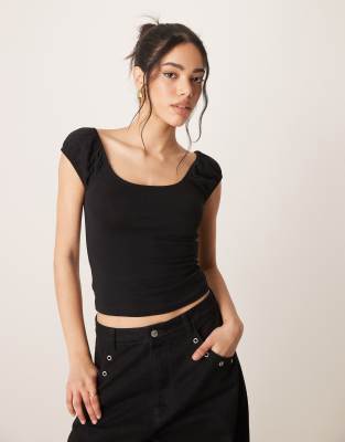 ASOS DESIGN - Sommeroberteil in Schwarz mit Puffärmeln