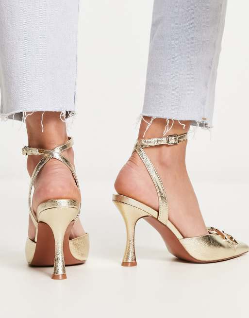 ASOS DESIGN – Sommers – Guldfärgade skor med medelhög klack och kedja, 2 av 4