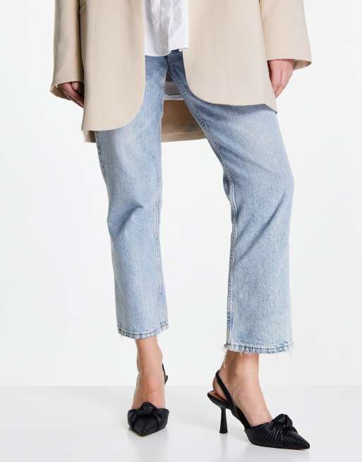 ASOS DESIGN – Soraya – Czarne buty na średnim obcasie z węzłem i paskiem za piętą
