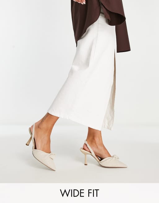 ASOS DESIGN Soraya Scarpe a pianta larga in tessuto con nodo cinturino posteriore e tacco medio colore naturale ASOS
