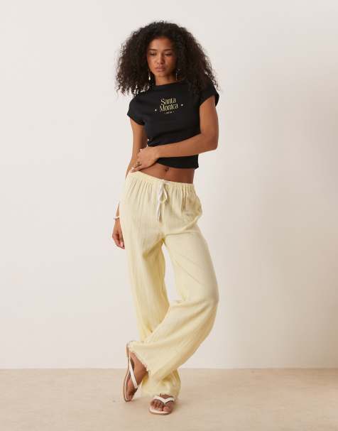 ASOS DESIGN - Sort baby-T-shirt med 'Santa Monica'-grafik - view 1