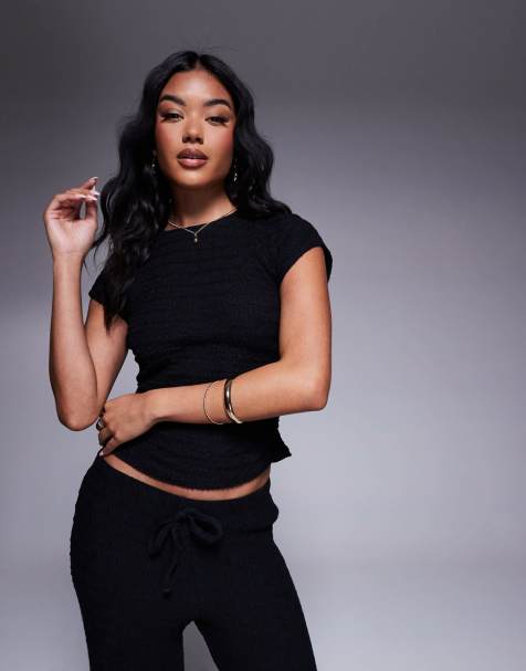 ASOS DESIGN - Sort baby-t-shirt med tekstur og rynkede sider - view 1