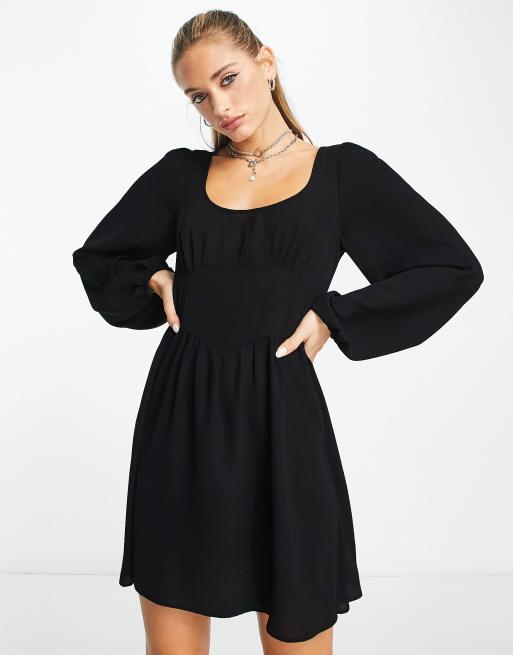 ASOS DESIGN - Sort babydoll-tea-kjole med tætsiddende talje