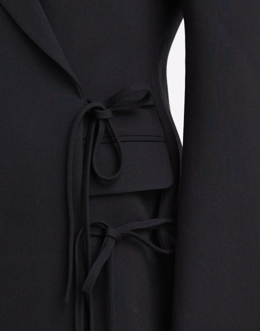 ASOS DESIGN - Sort blazer-kjole med slå-om-snit foran og bindebånd i siden, 3 af 4
