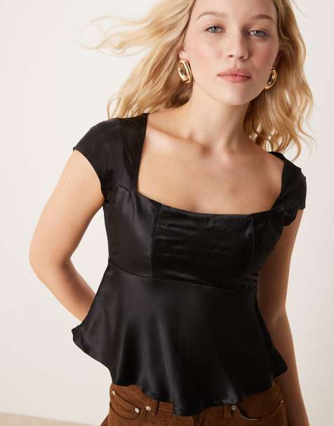 ASOS DESIGN - Sort bluse med bred firkantet hals i satin - view 1