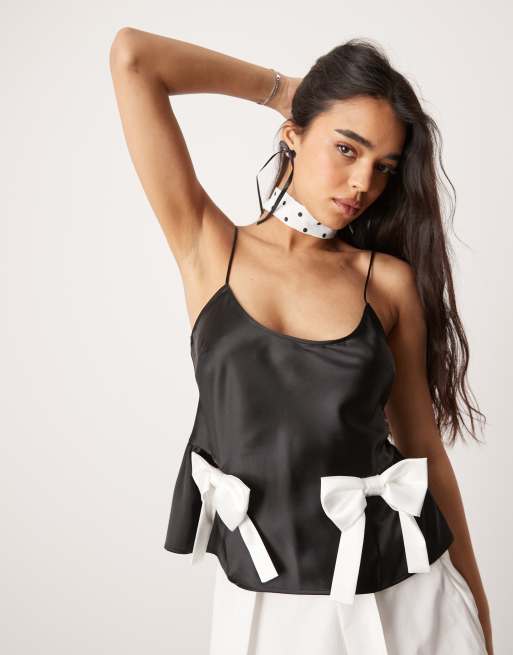 ASOS DESIGN - Sort cami-top med sløjfe i satin