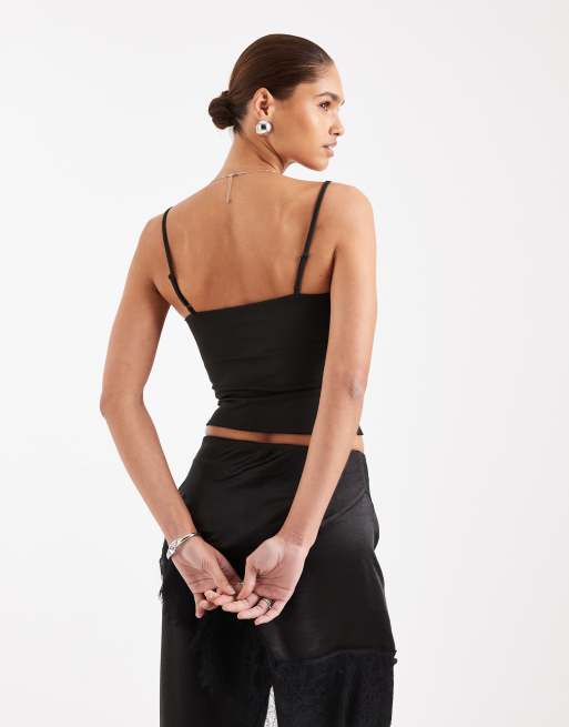 ASOS DESIGN - Sort cropped formende cami-top , 4 af 4