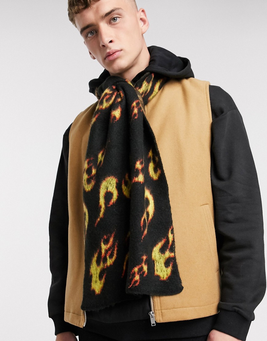 ASOS DESIGN – Sort fluffy halstørklæde med flammer-Multifarvet