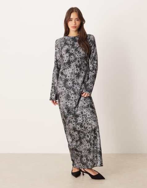 ASOS DESIGN - Sort/hvid blomstretslip - maxikjole med søm i mat satin - view 1