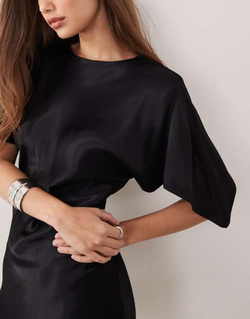 ASOS DESIGN - Sort maxikjole i satin med kappedetalje, 4 af 4
