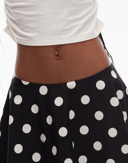 ASOS DESIGN - Sort maxinederdel med A-form, cirkelsnit og polkaprikker, 5 af 5