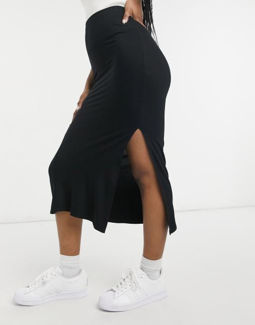 ASOS DESIGN - Sort midi-slipnederdel i skråskåret jersey med slids
