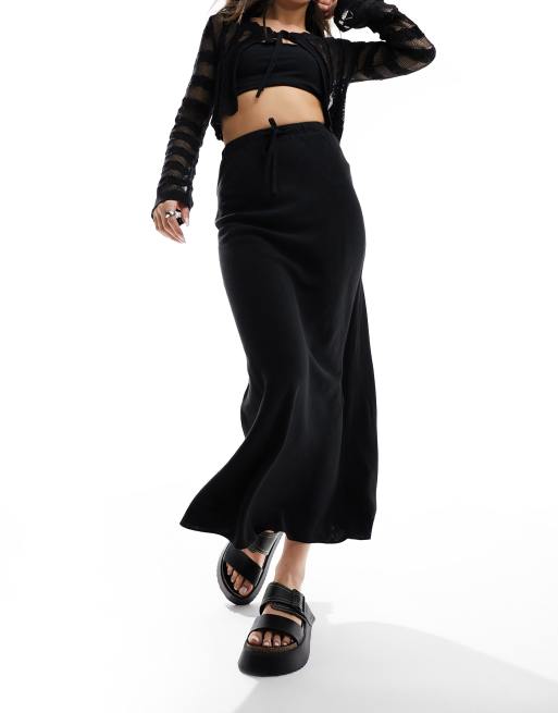 ASOS DESIGN - Sort midinederdel med skråsnit og bindebånd i taljen i hørlook