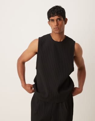 ASOS DESIGN - Sort og afslappet overdel med plisseringer og firkantet pasform - view 1