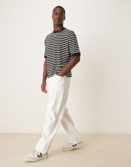 ASOS DESIGN - Sort og hvid afslappet T-shirt med teksturerede striber i firkantet pasform , 3 af 4