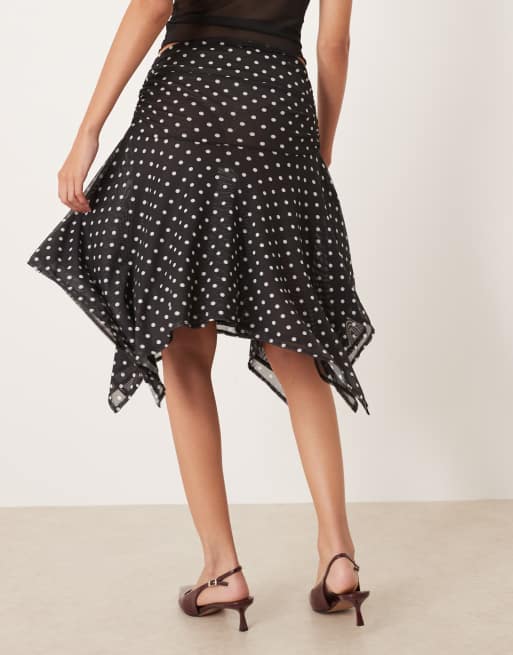 ASOS DESIGN - Sort og hvid nederdel i mesh med tørklædekant og polkaprikker, 4 af 5