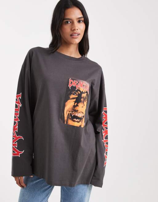 ASOS DESIGN - Sort oversized skater-T-shirt med lange ærmer og licenseret 'Dracula'-grafik, 4 af 4