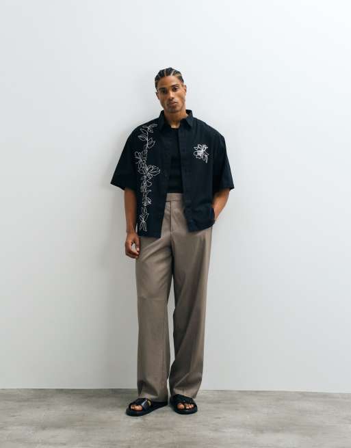 ASOS DESIGN - Sort oversized skjorte i hørlook med blomsterbroderier i og firkantet pasform, 2 af 5
