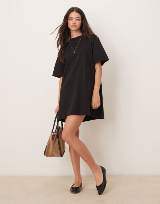 ASOS DESIGN - Sort oversized T-shirt-kjole med lukket syning på ryggen, 4 af 4