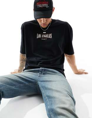 ASOS DESIGN - Sort oversized t-shirt med byprint på brystet