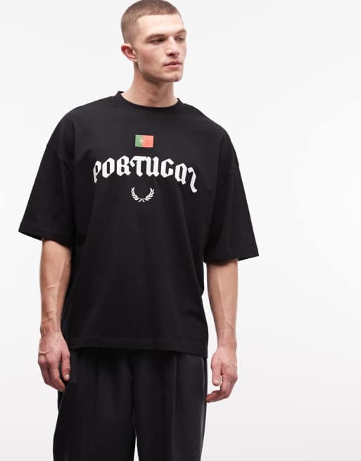 ASOS DESIGN - Sort oversized T-shirt med 'Portugal'-fodboldprint