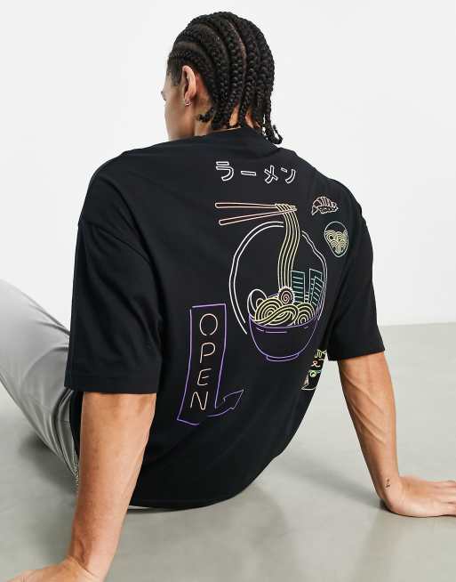 ASOS DESIGN - Sort oversized T-shirt med ramenprint i tegneseriestil