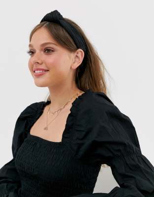ASOS DESIGN sort plisseret pandebånd med knudedetalje