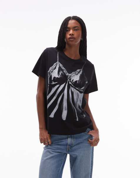 ASOS DESIGN - Sort regular fit-T-shirt med camisol-grafik - view 1