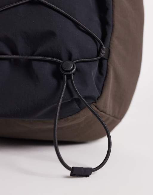 ASOS DESIGN - Sort rygsæk med løbesnor, 3 af 5