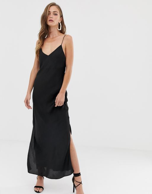 ASOS DESIGN - Sort satin cami maxi slip-kjole