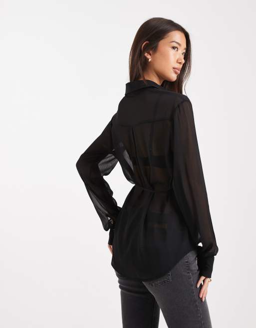 ASOS DESIGN - Sort skjorte i chiffon med krølstof samt indsyning i taljen, 2 af 4
