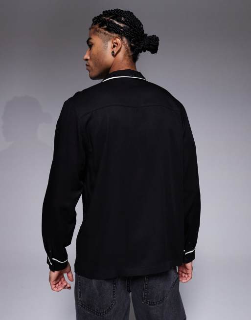 ASOS DESIGN - Sort skjorte i regular fit med reverskrave og brystbrodering samt kontrastkanter, 3 af 5