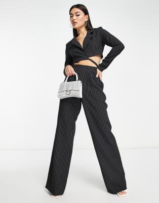 Asos Design - Sort Skræddersyet 2-I-1 Cropped Blazer-Jumpsuit Med Nålestriber