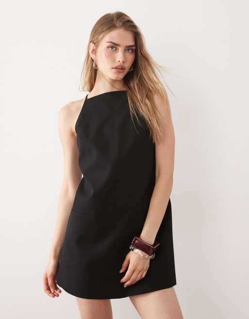ASOS DESIGN - Sort skræddersyet minikjole med lav ryg, 2 af 4