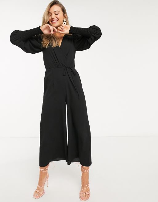 ASOS DESIGN - Sort slå om-jumpsuit med rynkede ærmer