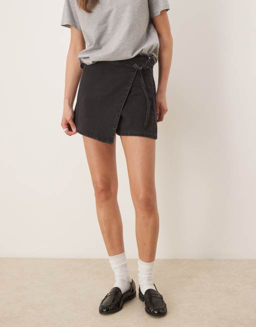 ASOS DESIGN - Sort slå-om-skort i denim, 4 af 5