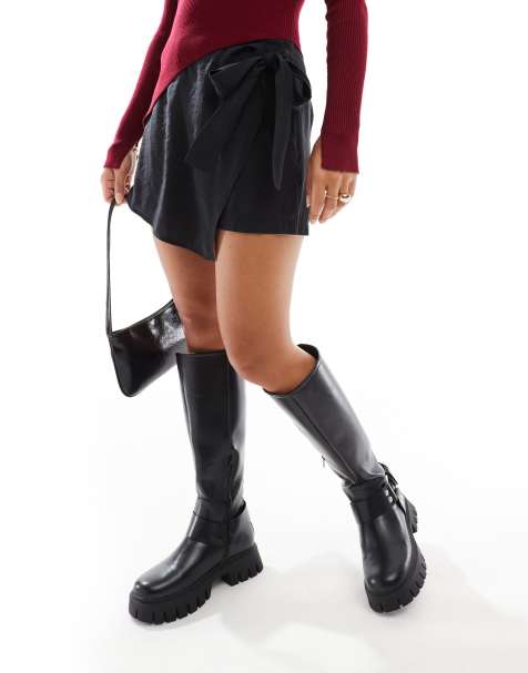 ASOS DESIGN - Sort slå-om-skort med bindebånd i siden og blød finish - view 1
