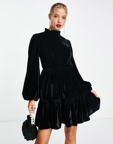 ASOS DESIGN - Sort smock-kjole i minilængde i velour med lommer og bølget kravekant - view 1