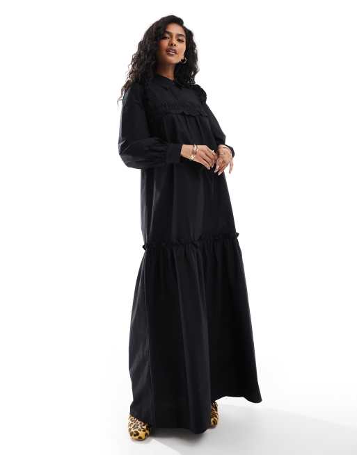ASOS DESIGN - Sort smock-maxikjole med flæser i bomuld