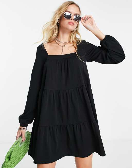 ASOS DESIGN - Sort smock-minikjole i lag med firkantet hals