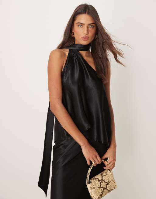 ASOS DESIGN - Sort top i satin med tørklæde-hals