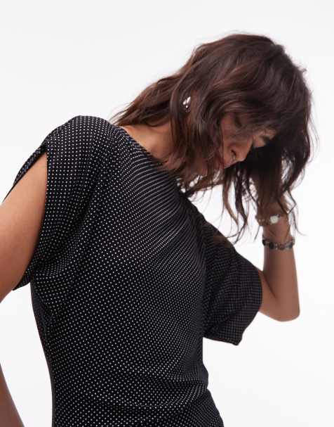 ASOS DESIGN - Sort top med halsudskæring, flagermusærmer og polkaprikker - view 1